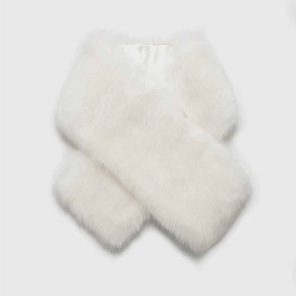 White faux fur stole